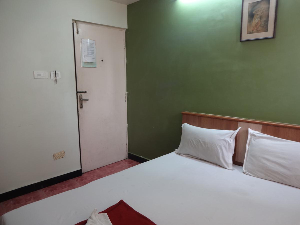 Hotel S R M Central Park Madras Buitenkant foto